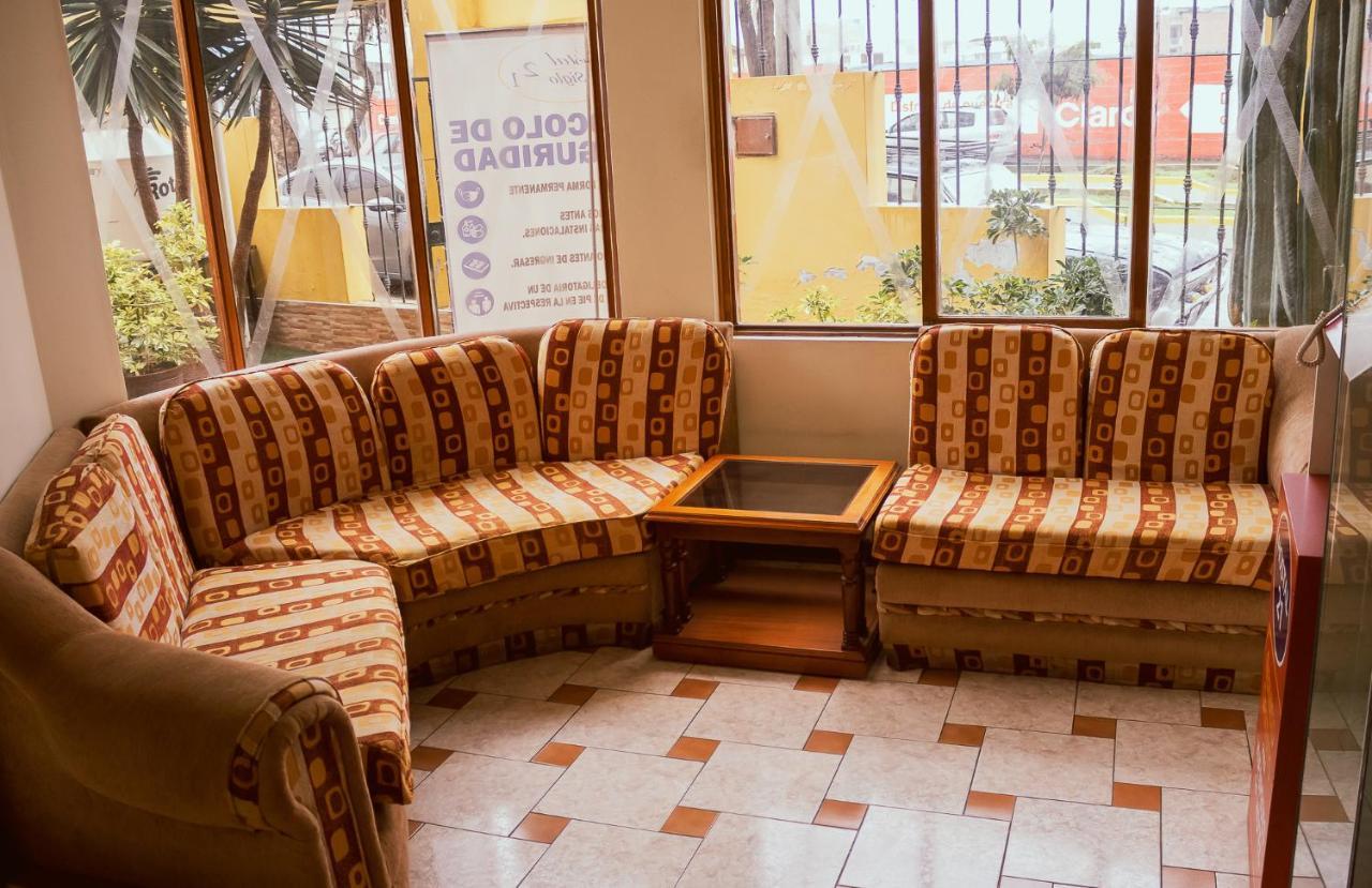 טאקנה Hostal Siglo 21 מראה חיצוני תמונה