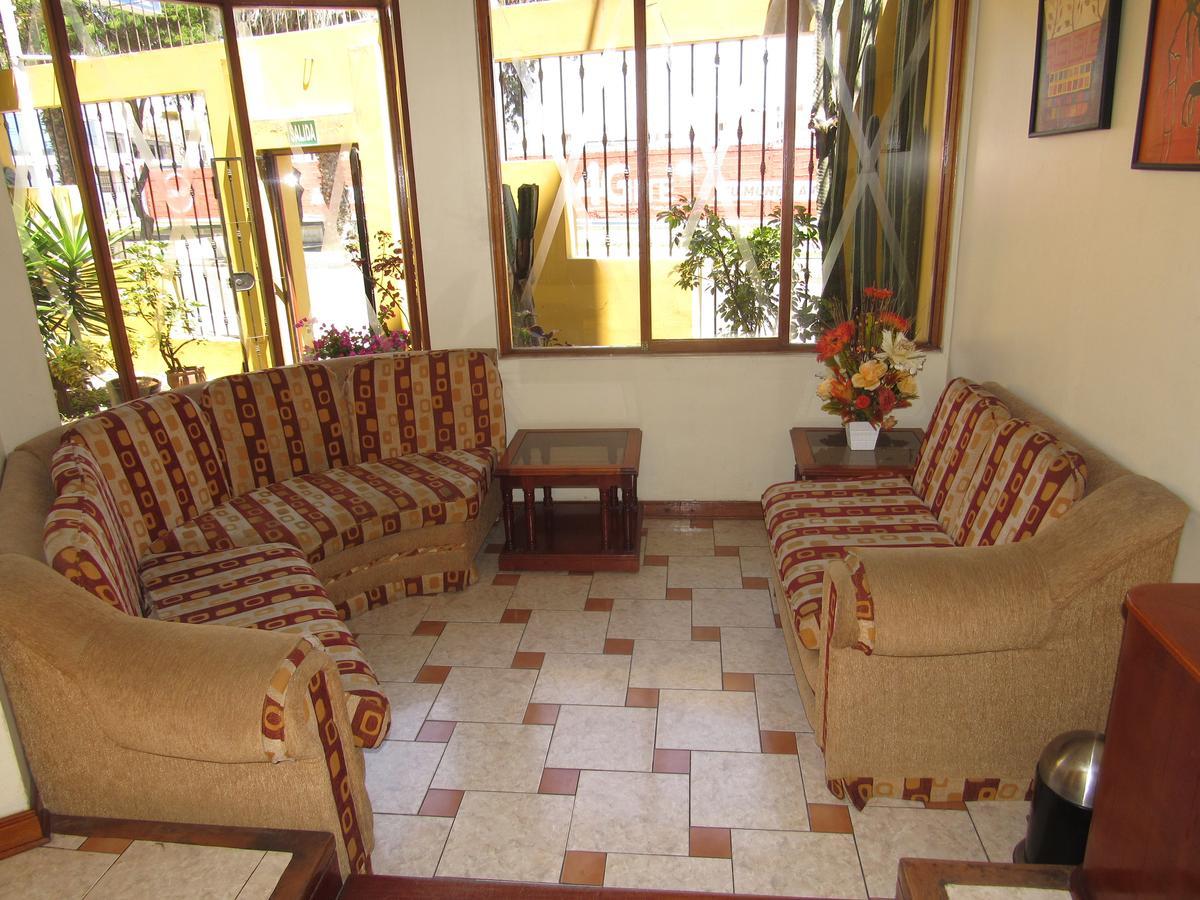 טאקנה Hostal Siglo 21 מראה חיצוני תמונה