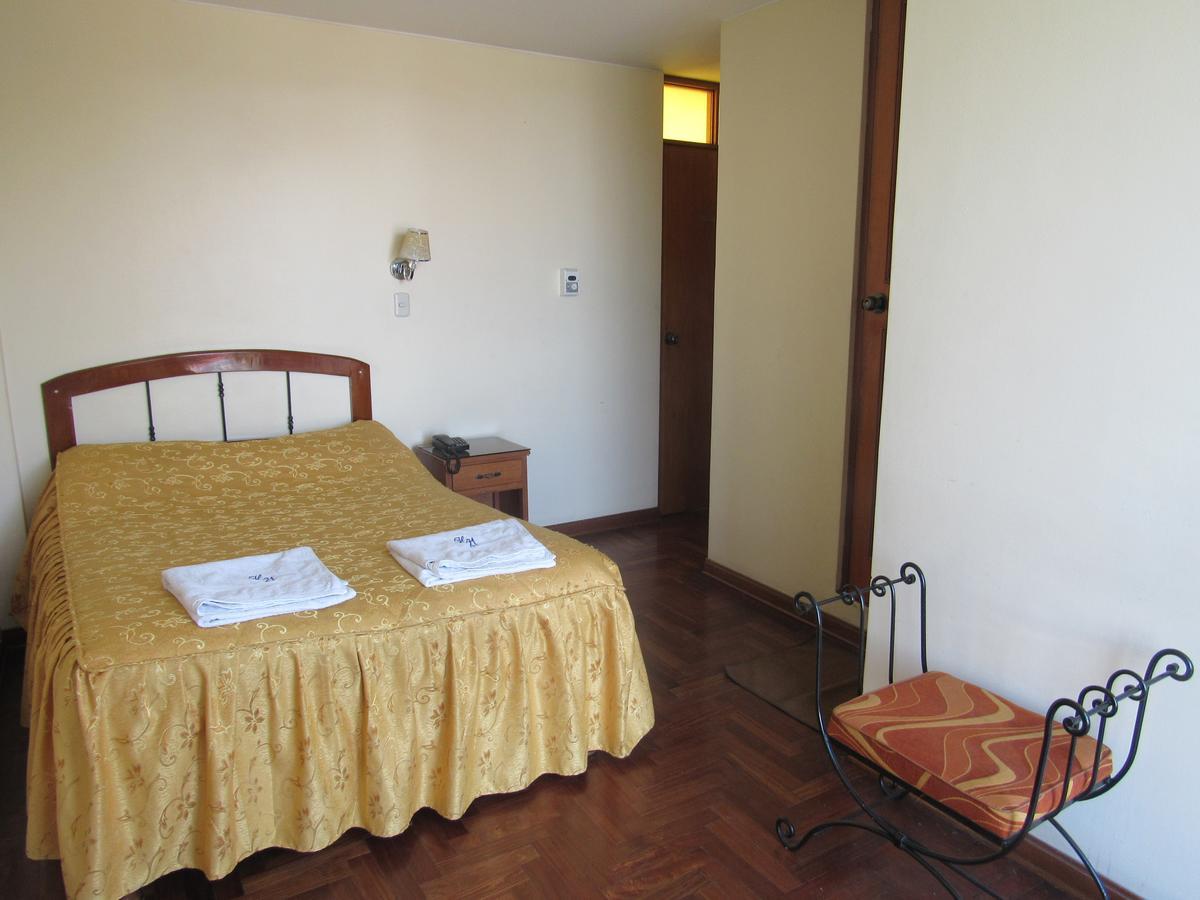 טאקנה Hostal Siglo 21 מראה חיצוני תמונה